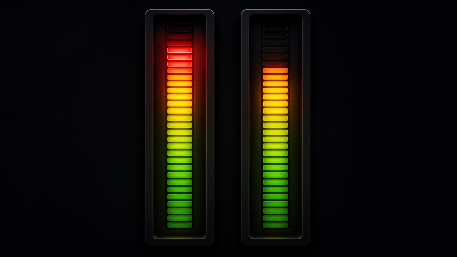 Dois medidores de loudness: um no vermelho (alto demais) e um equilibrado na zona verde